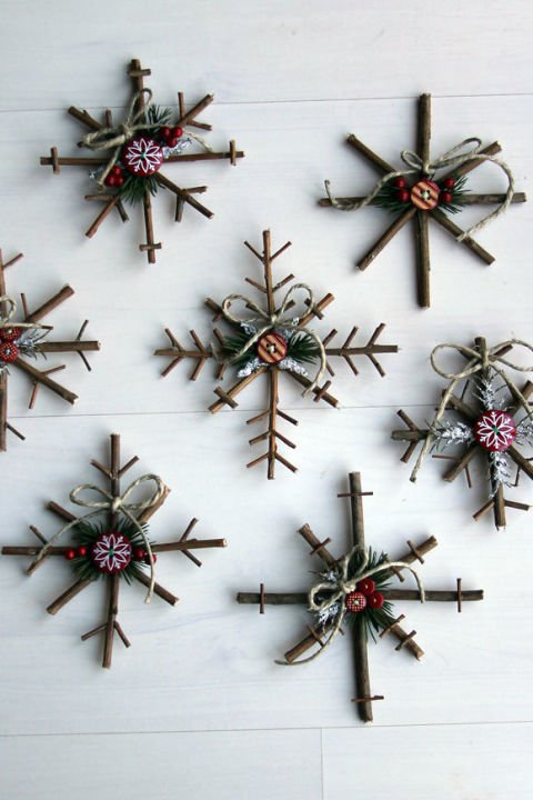 gallery-1470422282-snowflake-ornament